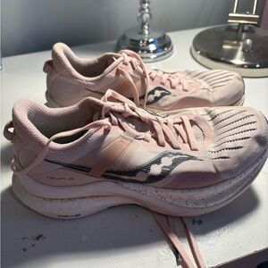 Saucony Tempus Running Shoes